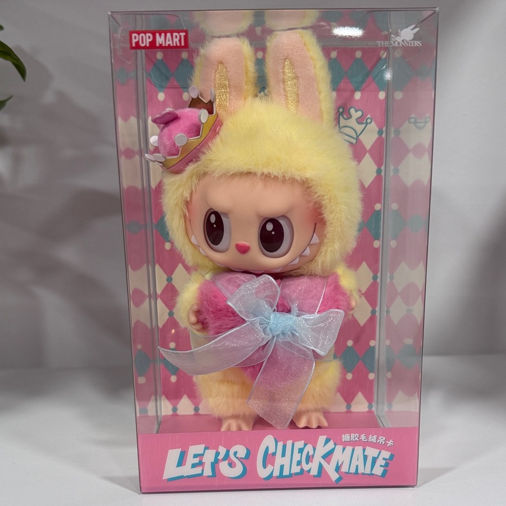 Let's Checkmate Yellow and Pink Popmart